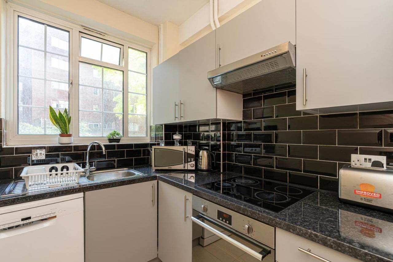 Charming 2 Bedroom Flat In Kensington High Street Londýn Exteriér fotografie