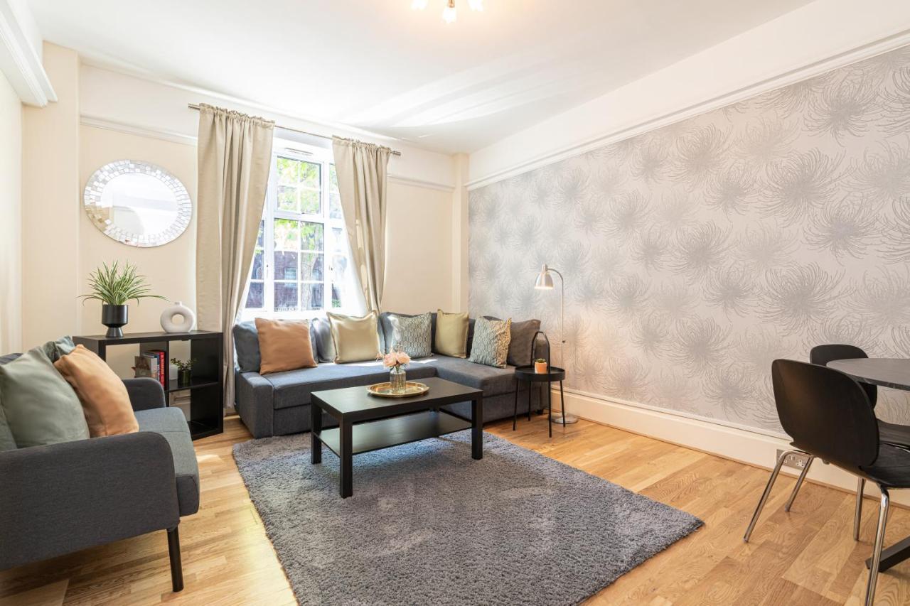 Charming 2 Bedroom Flat In Kensington High Street Londýn Exteriér fotografie