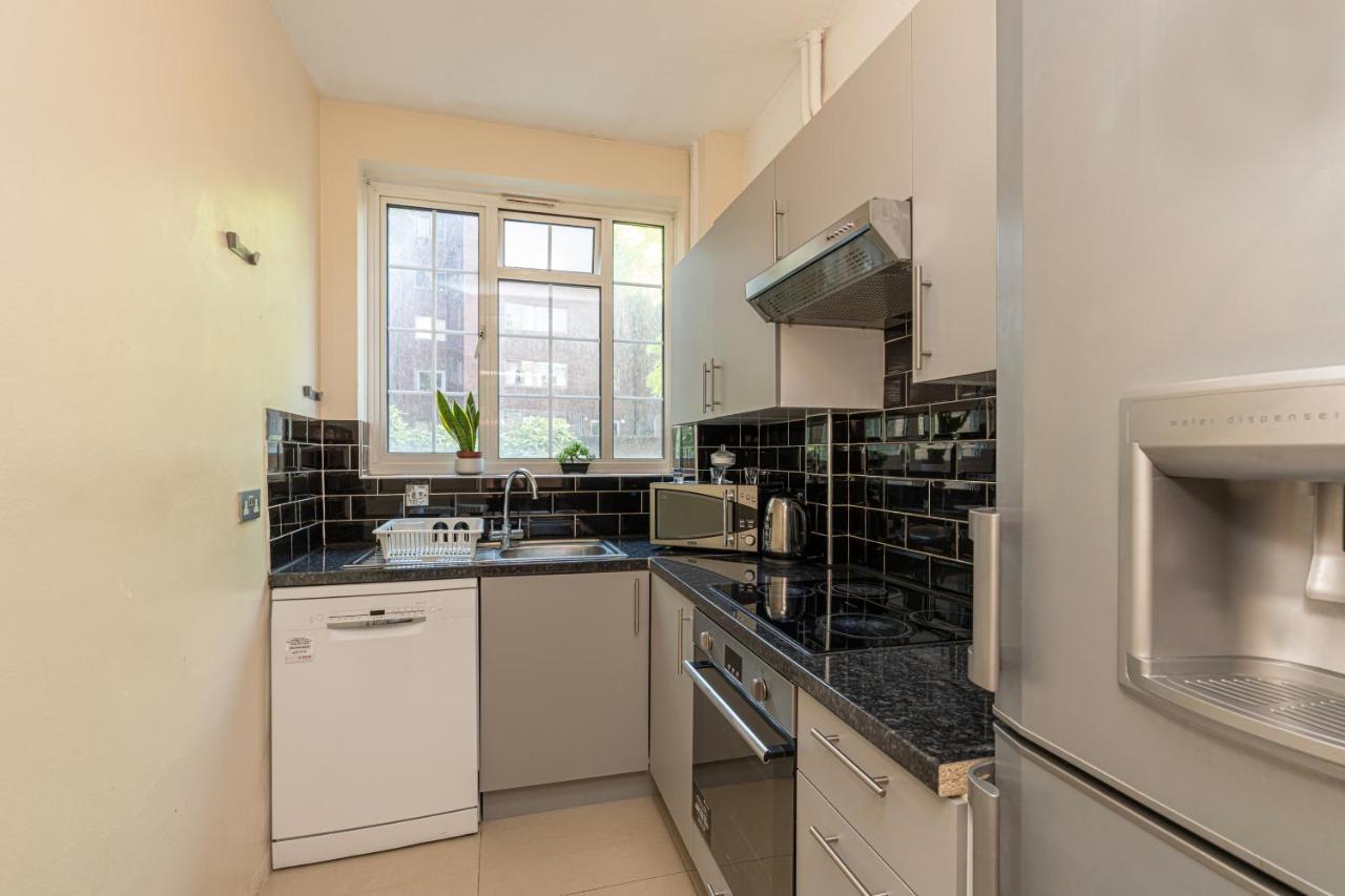 Charming 2 Bedroom Flat In Kensington High Street Londýn Exteriér fotografie