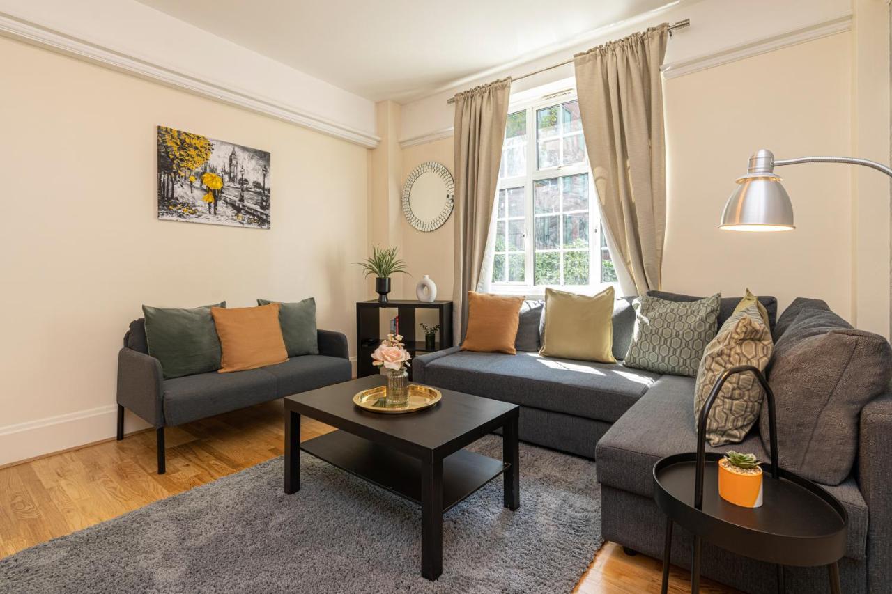 Charming 2 Bedroom Flat In Kensington High Street Londýn Exteriér fotografie